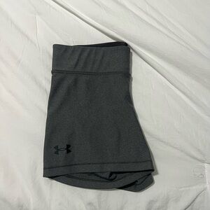 Under Armour Gray Spandex/Biker Shorts